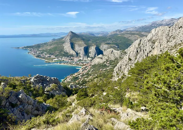 Loncar-5 By Interhome *