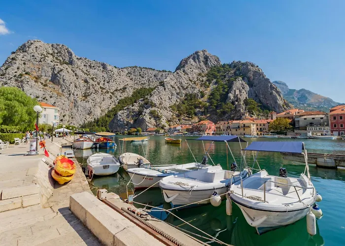 Loncar-5 By Interhome * Pisak